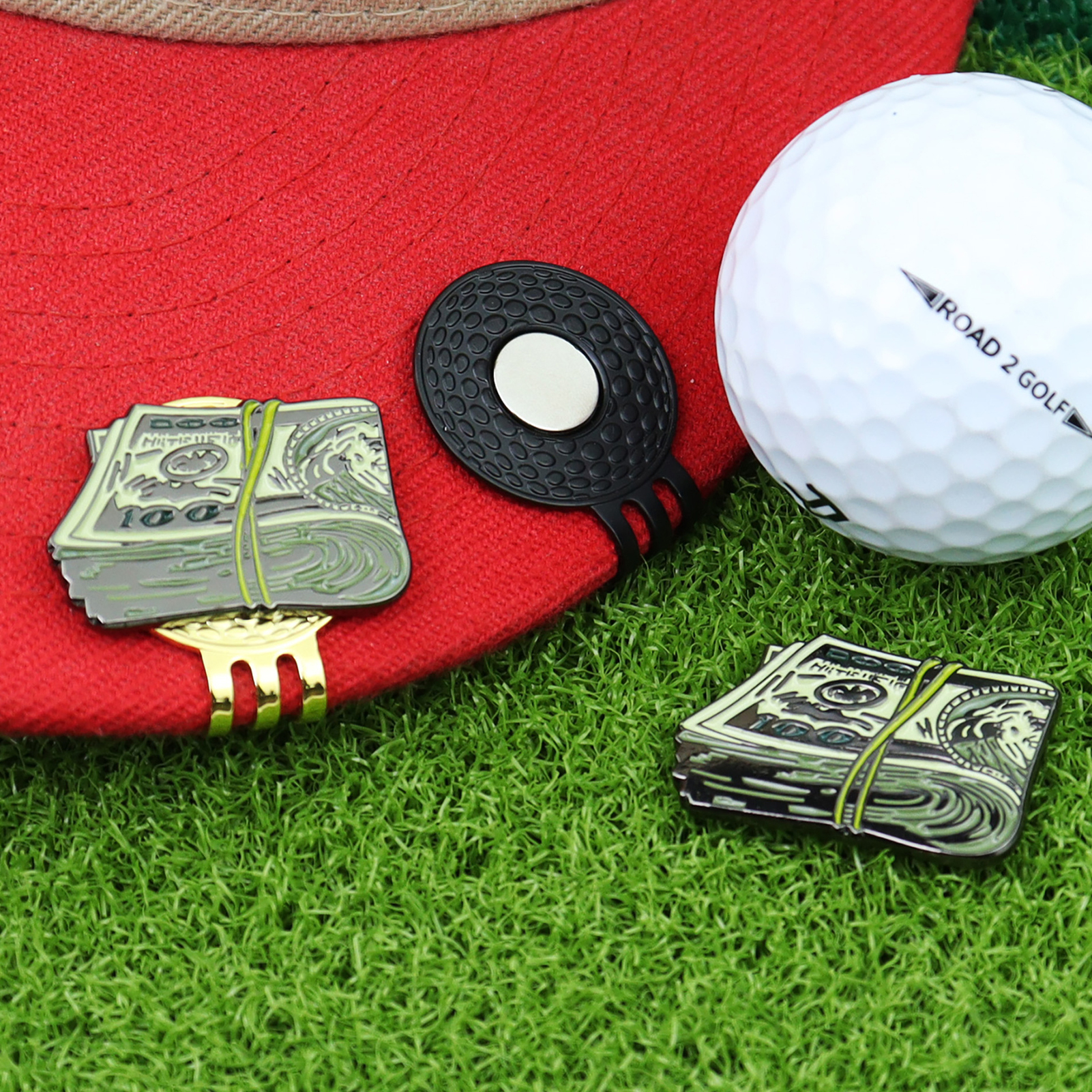 Golf Equipment Holder - Magnetic Dollar Bill Golf Ball Mark